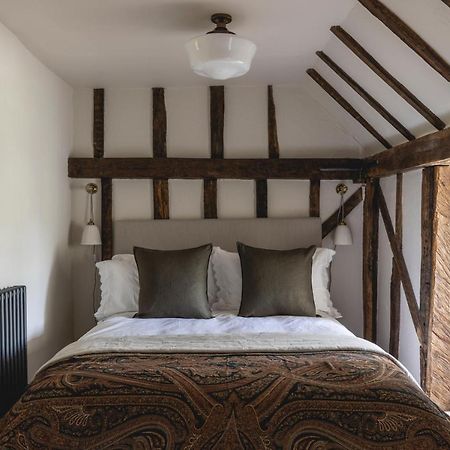 Cosy Cottage With Beautiful Garden, Hottub & Sauna Marden  Luaran gambar