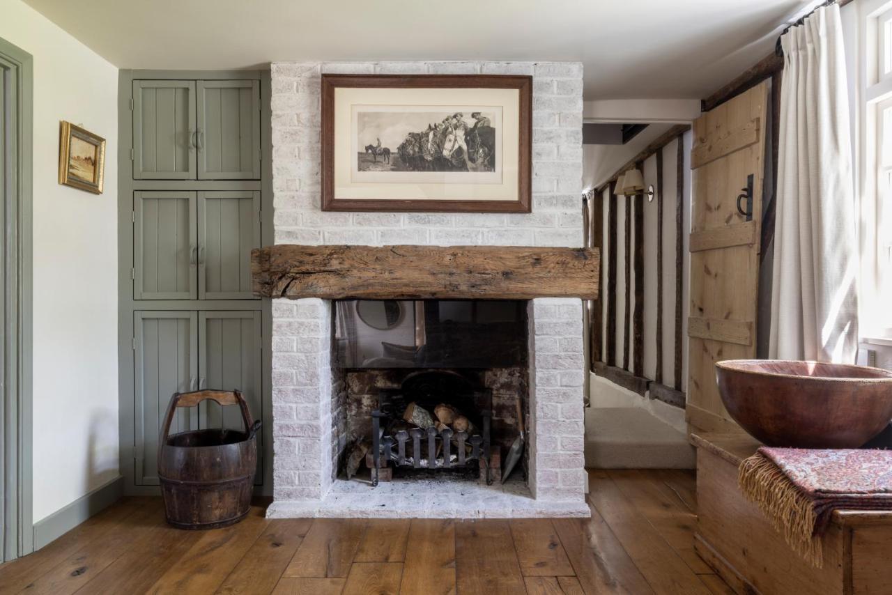 Cosy Cottage With Beautiful Garden, Hottub & Sauna Marden  Luaran gambar