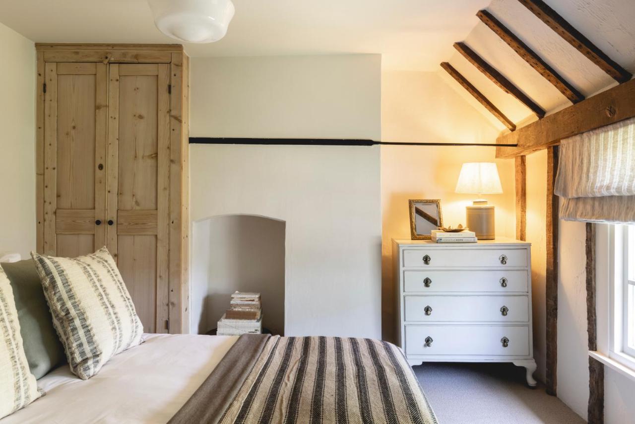Cosy Cottage With Beautiful Garden, Hottub & Sauna Marden  Luaran gambar